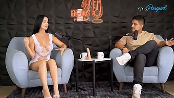 Latina Babe Kathrin Shows How To Give A Blowjob With A Sex Toy
